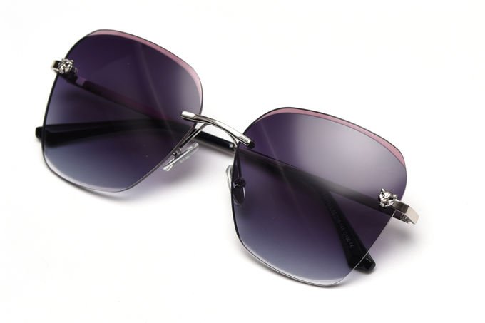Rectangle Trimmed Women Rimless Crystal Sunglasses 140mm Metal Frame Polarized 0