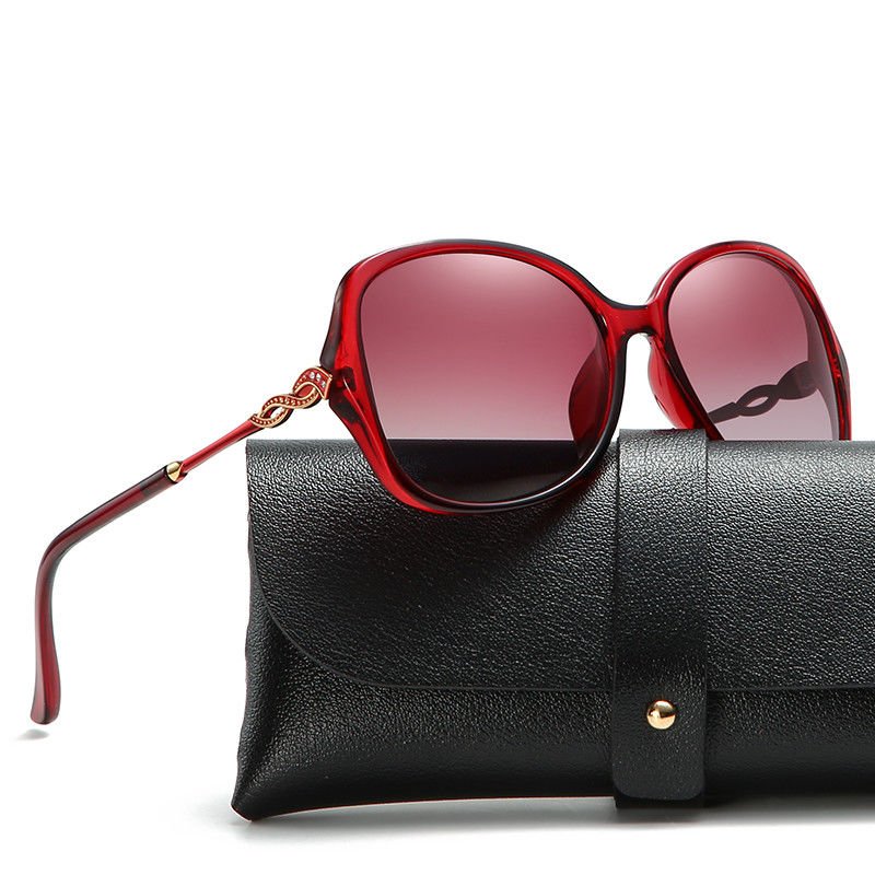 China TAC Anti UV Elegant Small Face Custom Polarized Sunglasses company